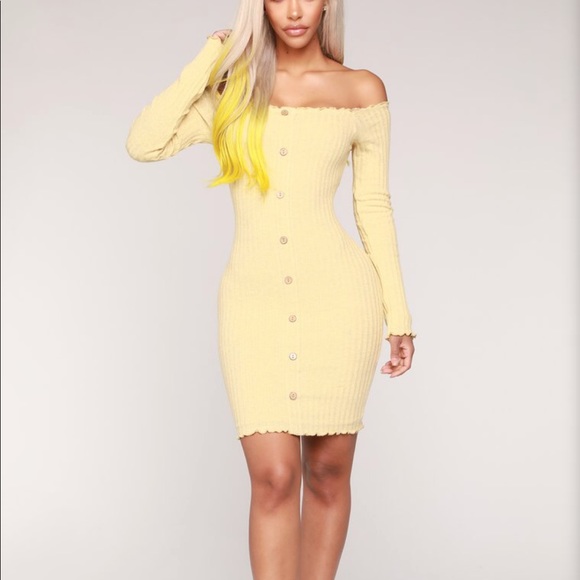 New long sleeve off the shoulder FASHIONNOVA dress - Picture 1 of 8